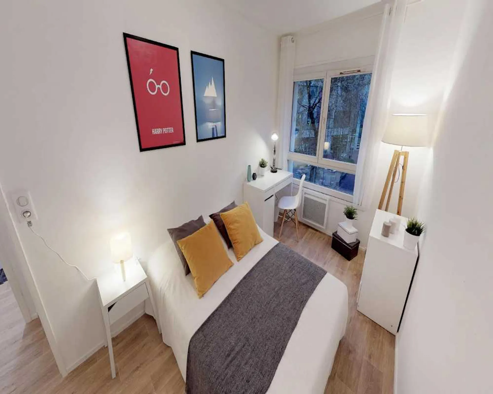 Rue de Calais, Lille preview