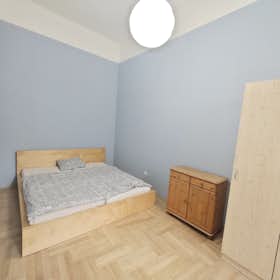 Private room for rent for €360 per month in Budapest, József körút