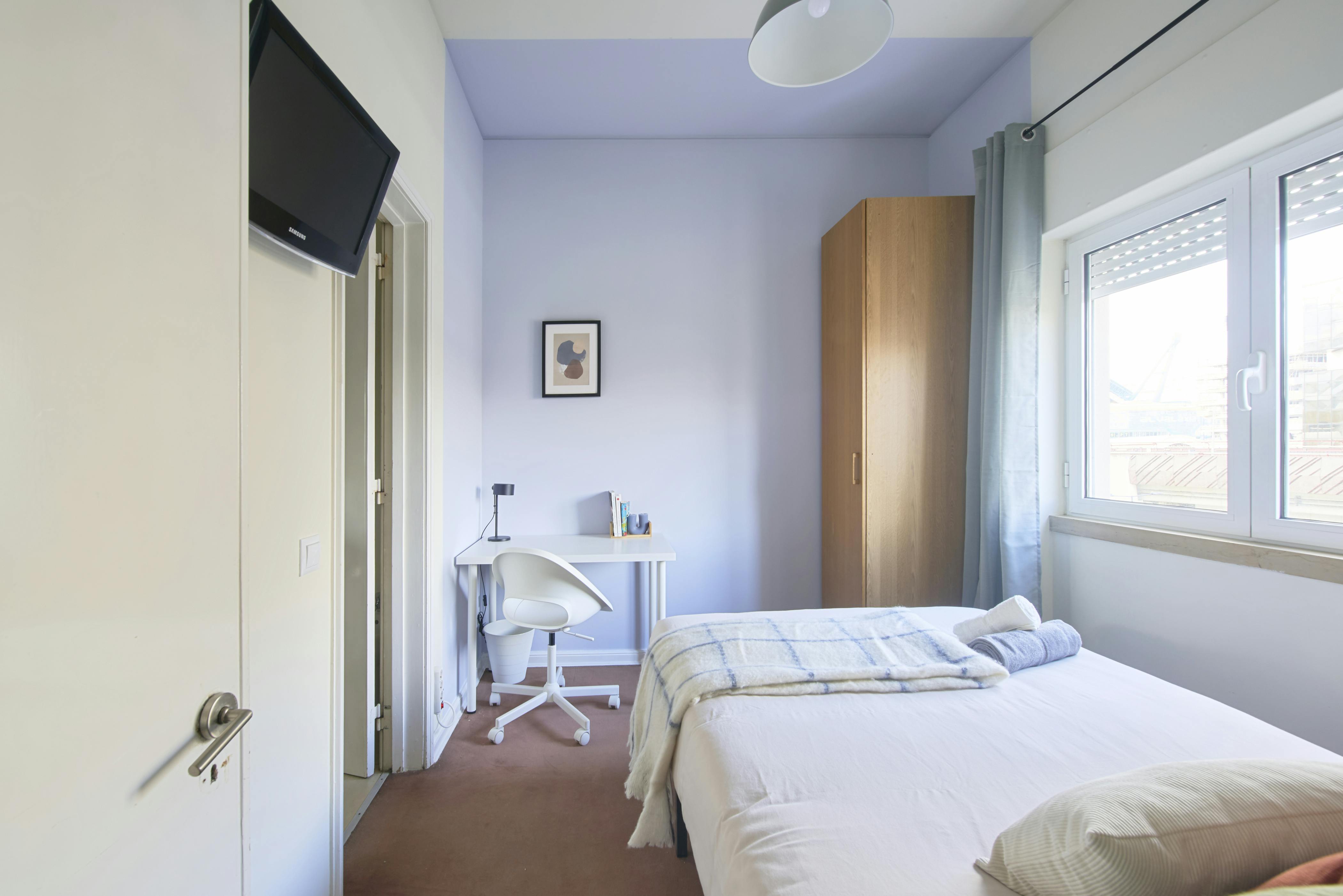 共用房间 正在以 €690 的月租出租，其位于 Lisbon, Rua Actor António Silva