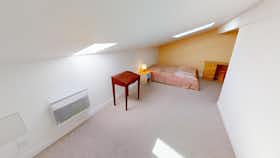 Приватна кімната за оренду для 585 EUR на місяць у Lormont, Quai Numa Sensine