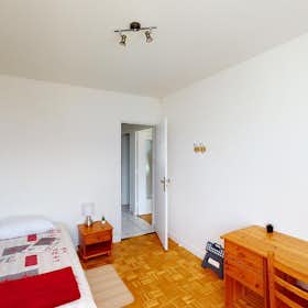 Private room for rent for €422 per month in Grenoble, Cours de la Libération et du Général de Gaulle