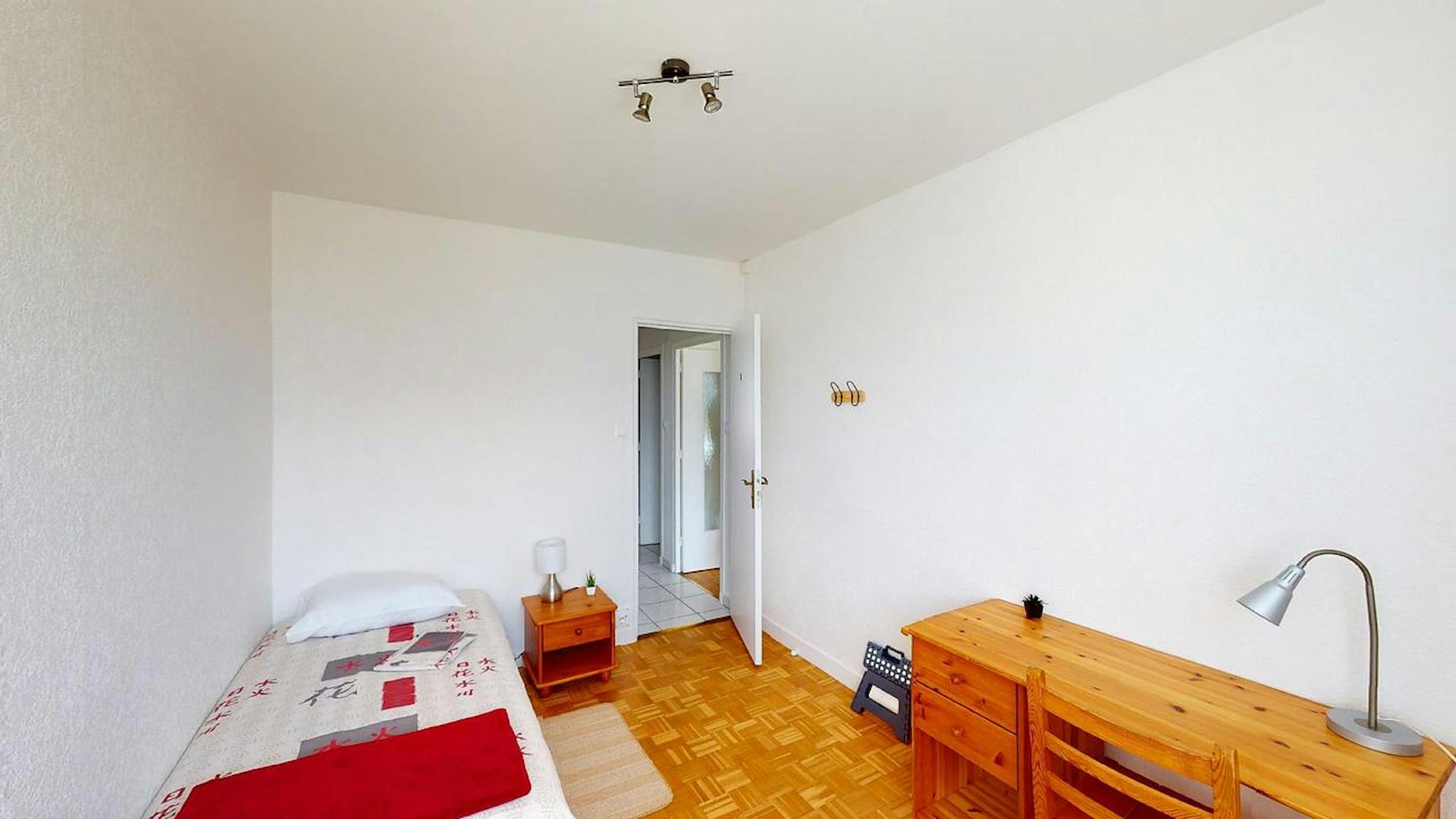 Cours de la Libération et du Général de Gaulle, Grenoble preview