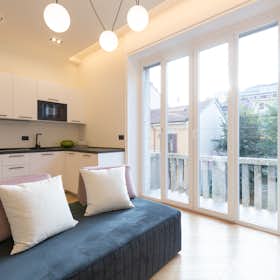 Apartment for rent for €1,500 per month in Milan, Via Astolfo