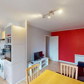 Private room for rent for €400 per month in Saint-Martin-d’Hères, Rue de la Poste