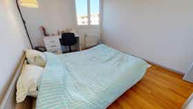 Private room for rent for €476 per month in Montpellier, Avenue de Maurin