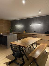 Apartment for rent for ISK 499,978 per month in Reykjavík, Flyðrugrandi