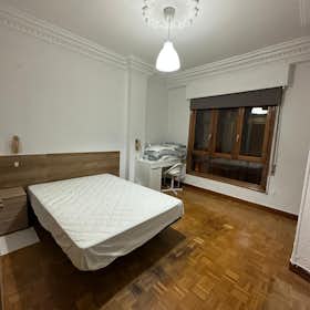 Pokój prywatny do wynajęcia za 325 € miesięcznie w mieście Burgos, Calle de San Pablo