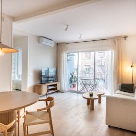 Apartment for rent for €3,600 per month in Barcelona, Carrer de Sicília
