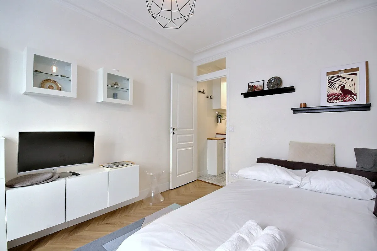 1-Bedroom Apartment in Rue Ravignan, Paris (1477556) ROOM