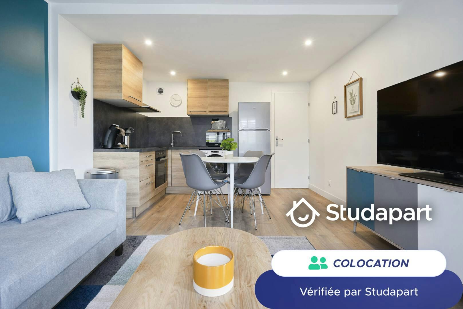 Private room for rent on Rue de Wazemmes, Lille - Vue 3