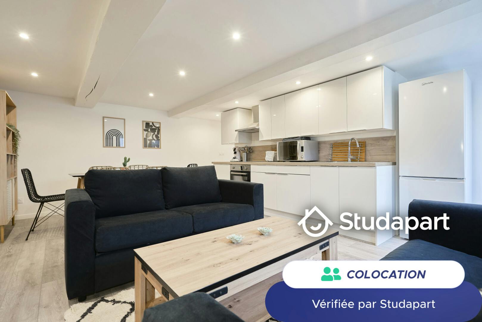 Private room for rent on Rue Négrier, Lille - Plus