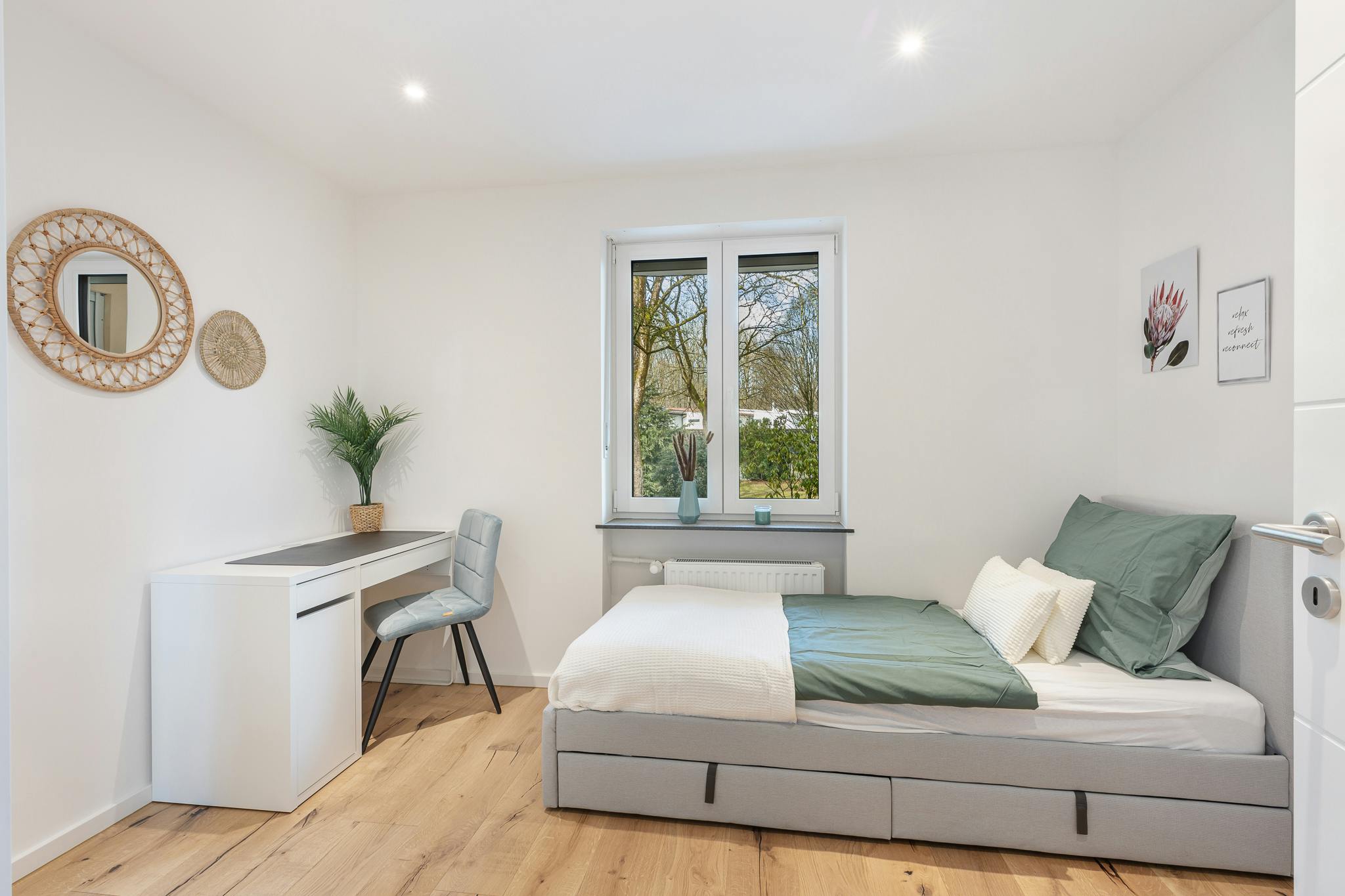 Schönstraße, Munich preview