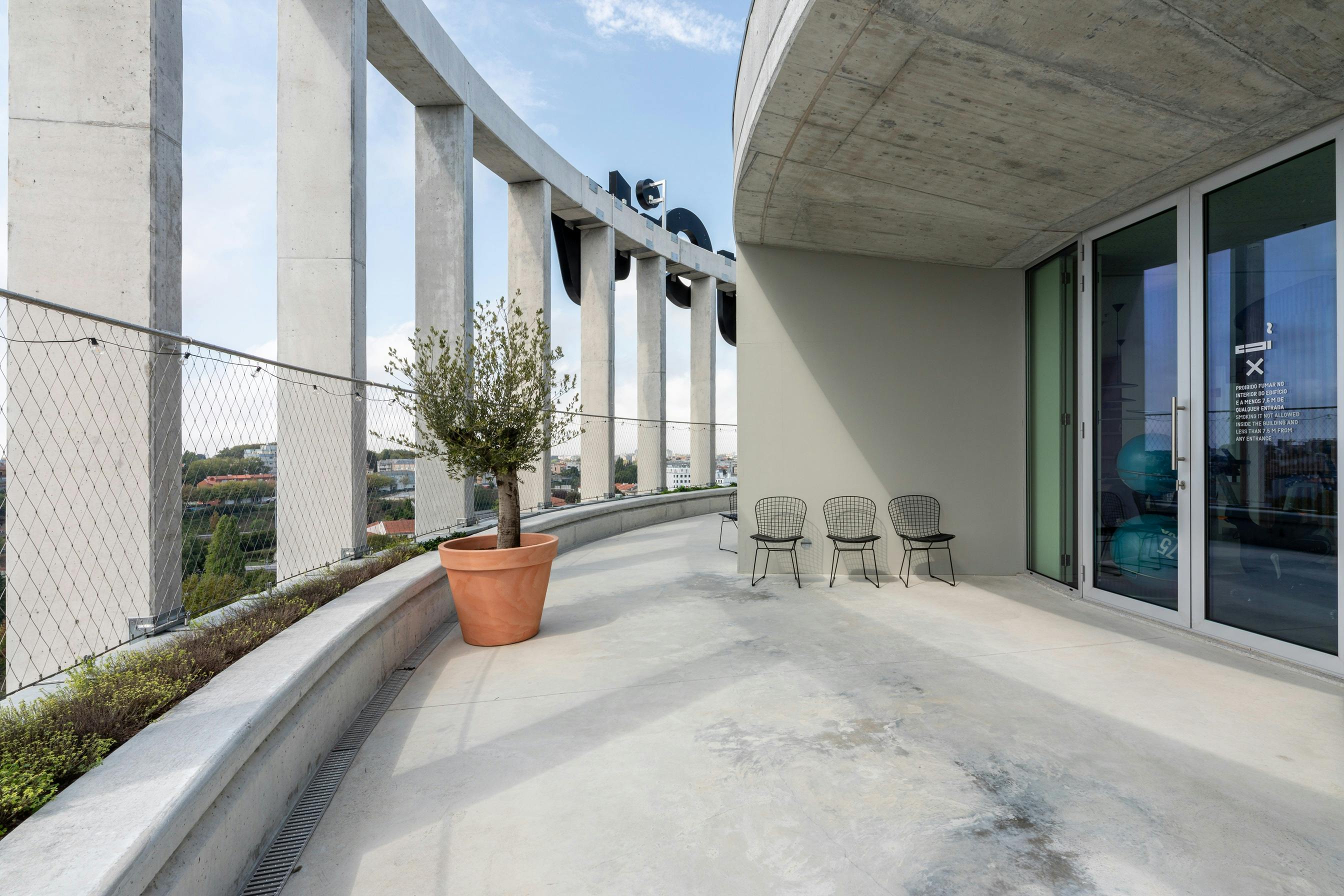 Single room Porto, 1 bed, 24m² — photo 20