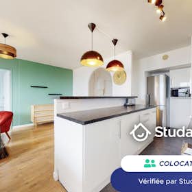 Private room for rent for €796 per month in Asnières-sur-Seine, Rue Robert Lavergne