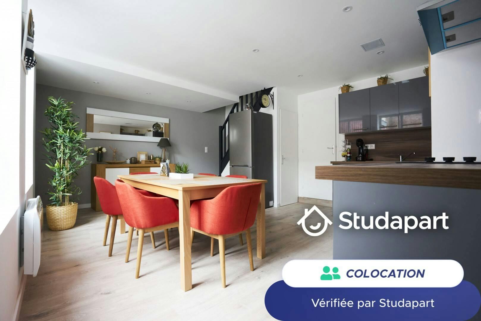 Private room for rent on Rue du Molinel, Lille - Plus