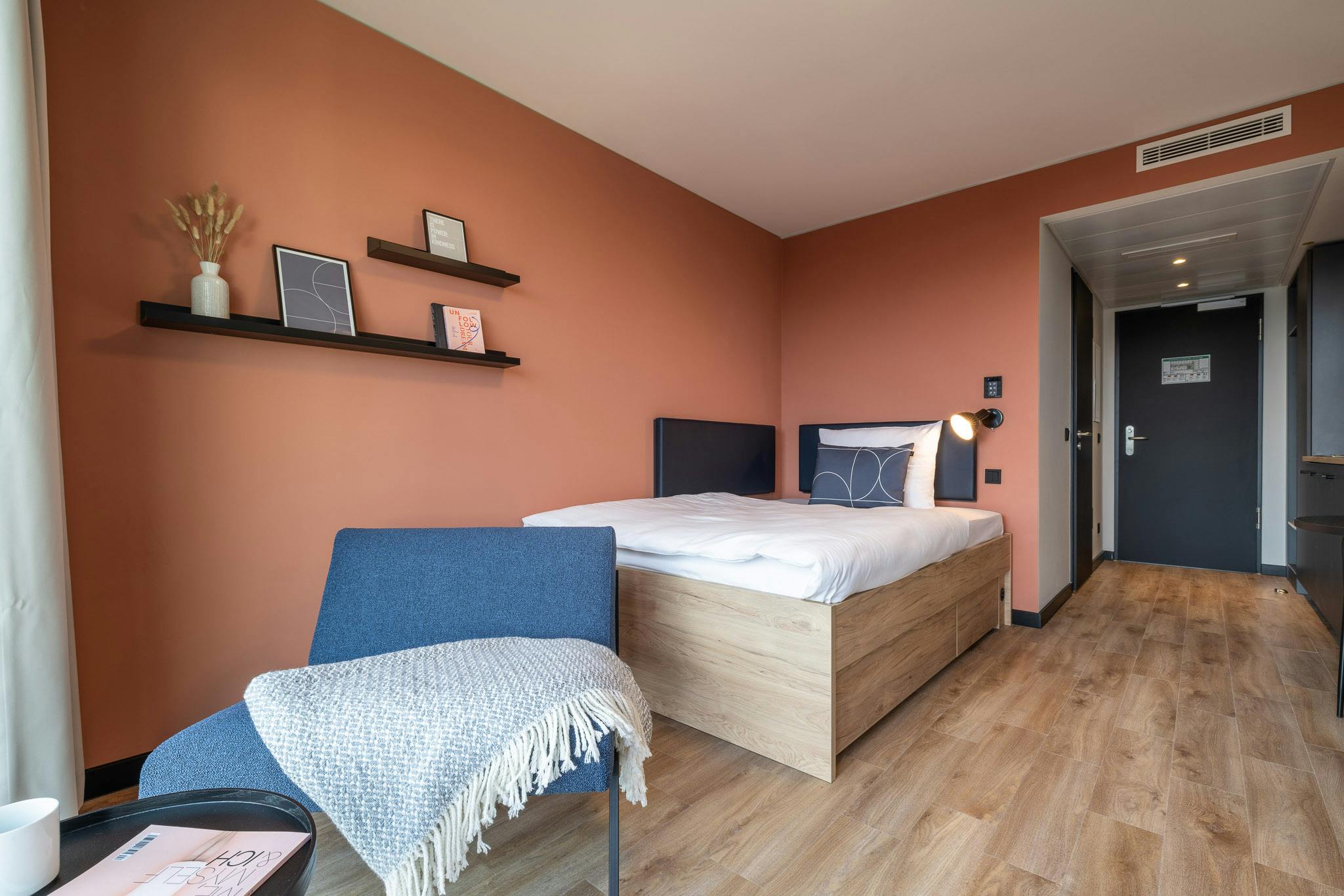 Studio for rent for €1,813 per month in Munich, Schätzweg