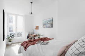 Отдельная комната сдается в аренду за 740 € в месяц в Pontoise, Rue de la Coutellerie