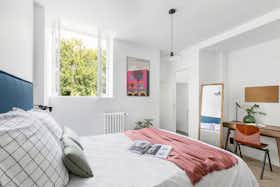 私人房间 正在以 €640 的月租出租，其位于 Pontoise, Rue de la Coutellerie