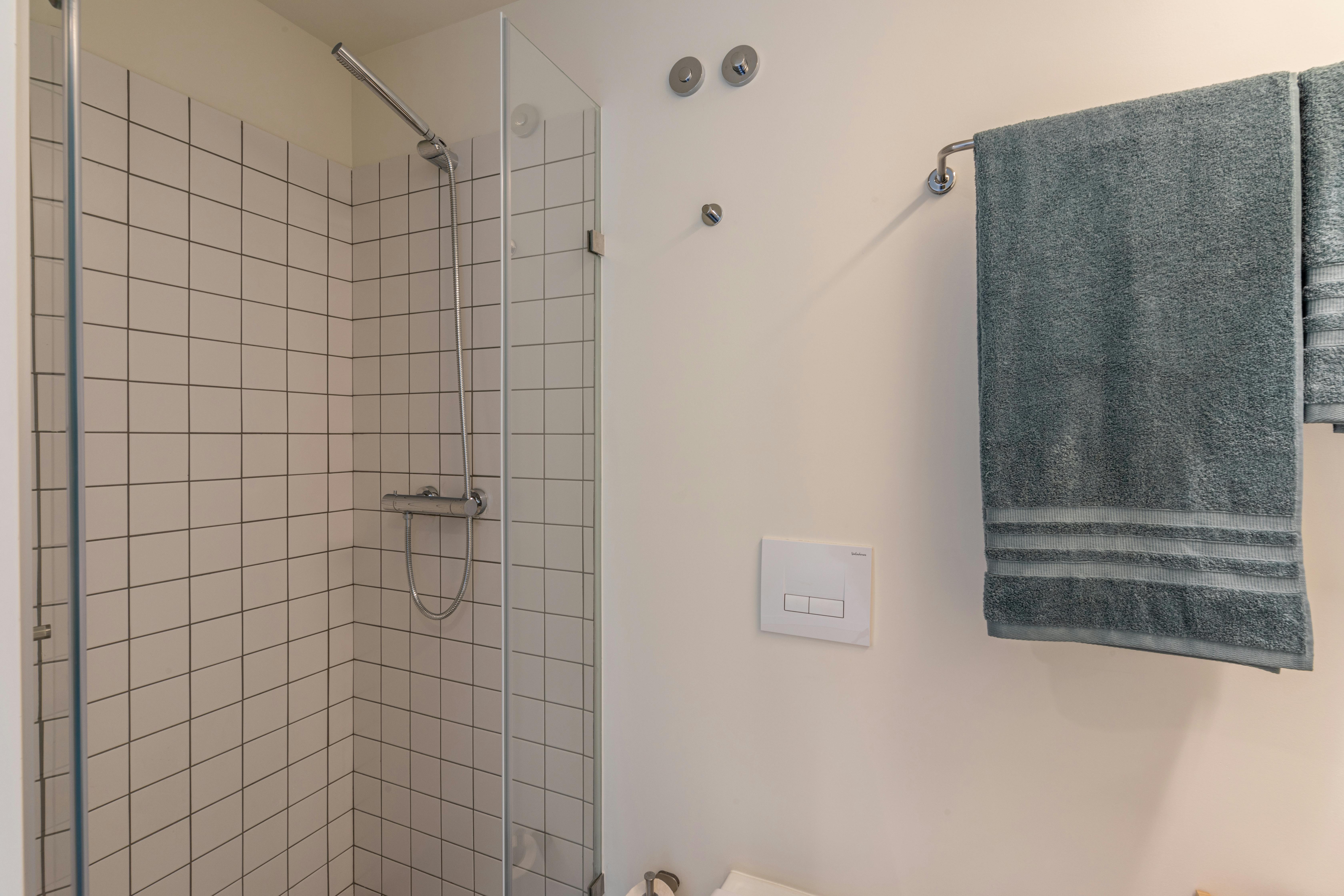 Single room Porto, 1 bed, 18m² — photo 18