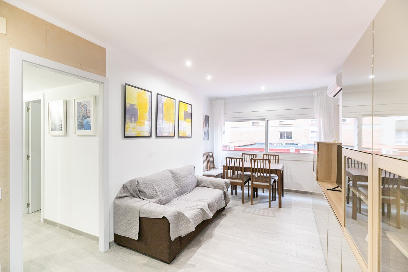 Apartment for rent for €1,350 per month in Barcelona, Carrer del Concili de Trento