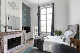 公寓 正在以 €830 的月租出租，其位于 Nancy, Rue du Manège