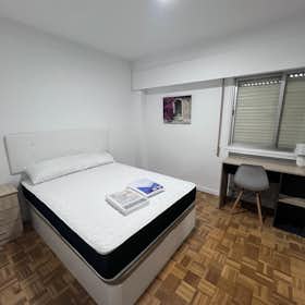Private room for rent for €590 per month in Madrid, Calle de Ramón Gómez de la Serna