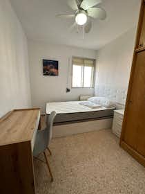 Privé kamer te huur voor € 525 per maand in Madrid, Calle Finisterre