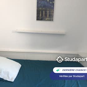 Private room for rent for €390 per month in La Rochelle, Rue Émile Racaud