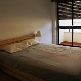Приватна кімната за оренду для 950 EUR на місяць у Sintra, Rua Vale São Martinho