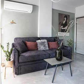 Apartment for rent for €800 per month in Athens, Sporadon