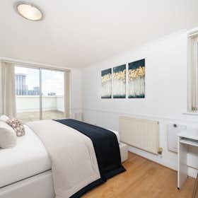 Private room for rent for £1,447 per month in London, Newport Avenue