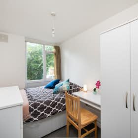 Quarto privado for rent for £ 946 per month in London, Yelverton Road