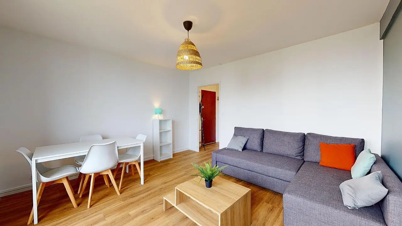 Apartamento en alquiler por 950 € al mes en Saint-Priest, Rue Victor Hugo