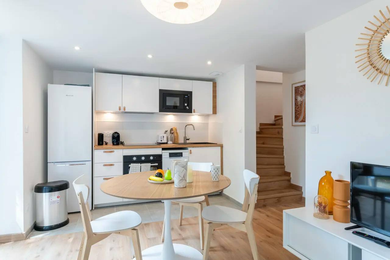 公寓 正在以 €1,298 的月租出租，其位于 Villeurbanne, Rue Victor Hugo