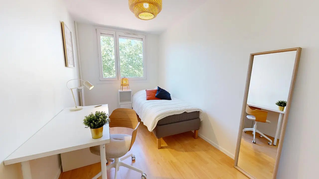 Rue Ludovic Bonin, Vénissieux preview