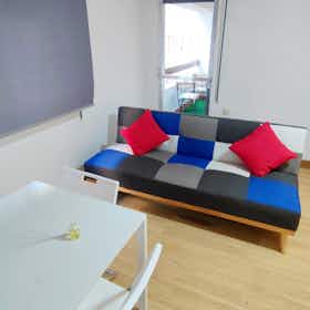 Private room for rent for €800 per month in Almería, Calle Martínez Campos