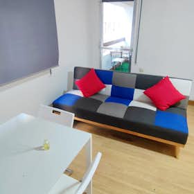 Приватна кімната за оренду для 800 EUR на місяць у Almería, Calle Martínez Campos