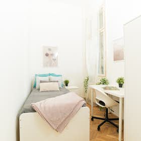 WG-Zimmer for rent for 118.252 HUF per month in Budapest, Zichy Jenő utca