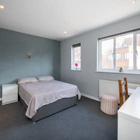 Private room for rent for £1,386 per month in London, Kings Road
