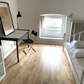 WG-Zimmer for rent for 535 € per month in Düsseldorf, Kölner Landstraße