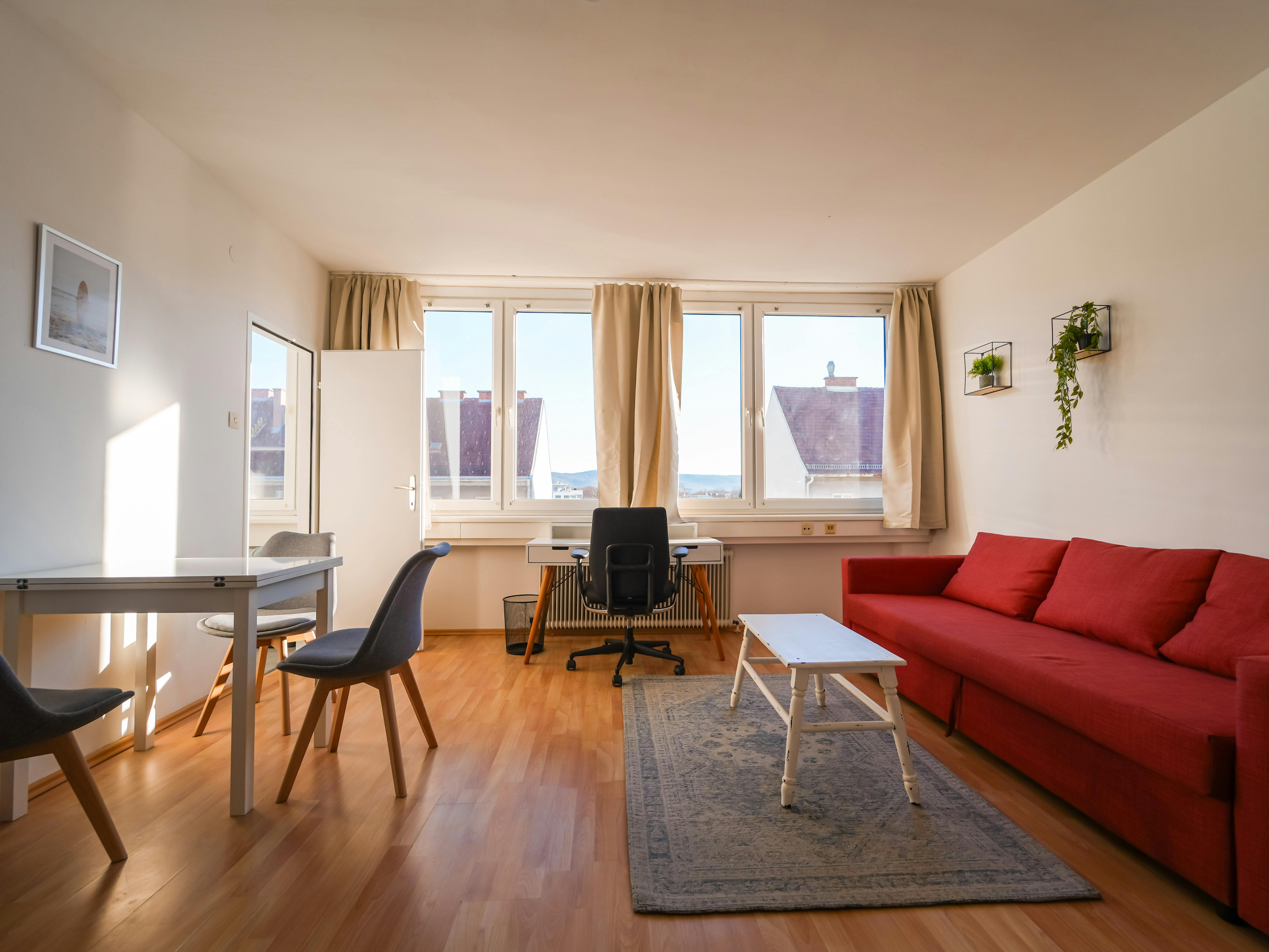 Квартира за оренду для 2 995 EUR на місяць у Wiener Neustadt, Neunkirchner Straße