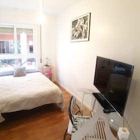 Private room for rent for €350 per month in Murcia, Calle Cruz