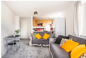 Apartamento para alugar por £ 2.650 por mês em Dartford, Morris Walk
