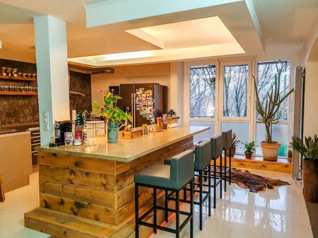 Квартира сдается в аренду за 3 600 € в месяц в Bergheim, Gutenbergstraße