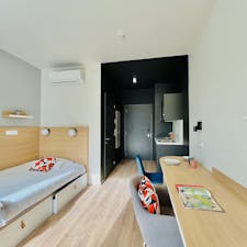 Studio for rent for 790 € per month in Porto, Rua Nova do Rio