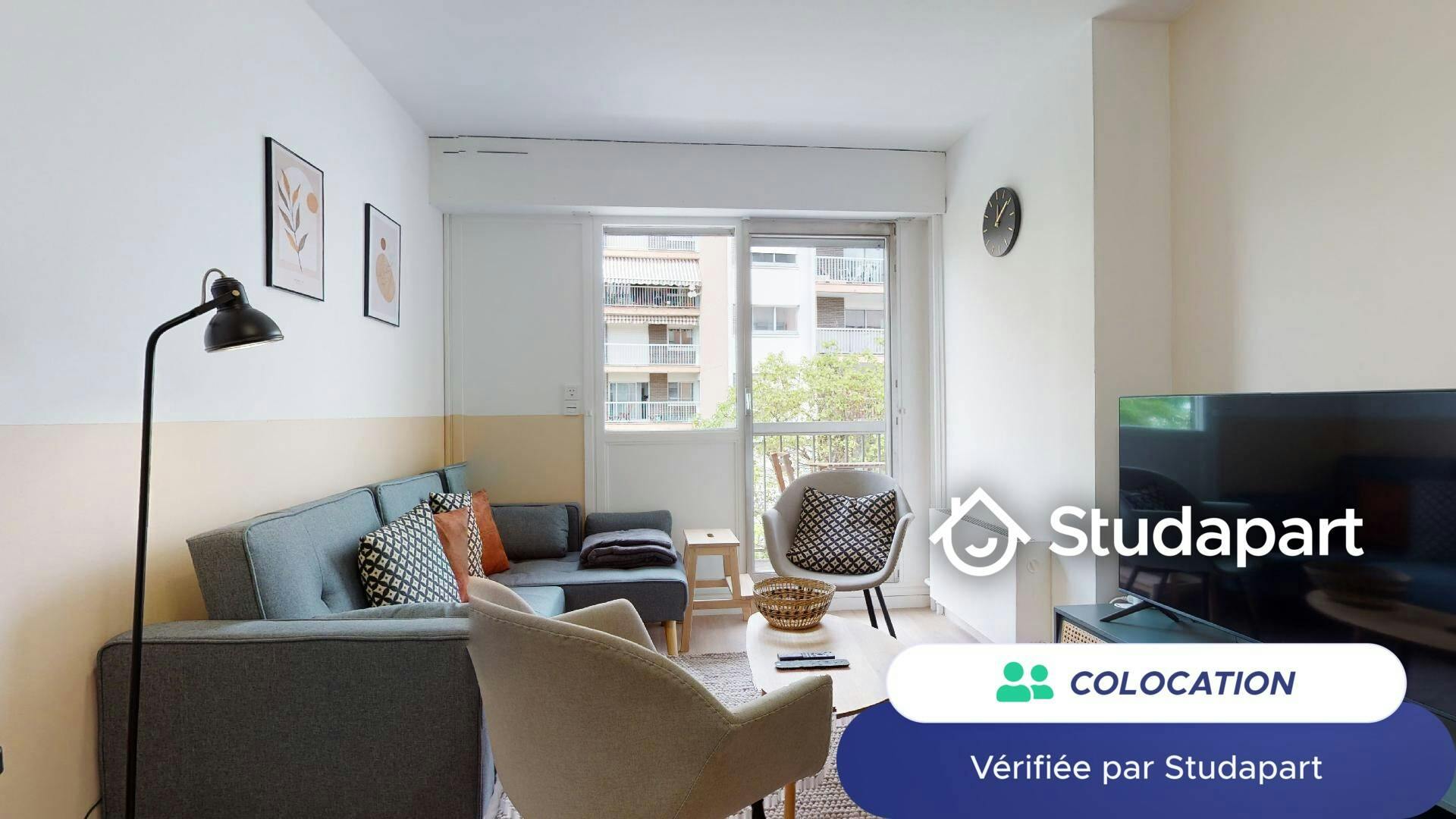 Private room for rent on Rue Barrau, Bordeaux