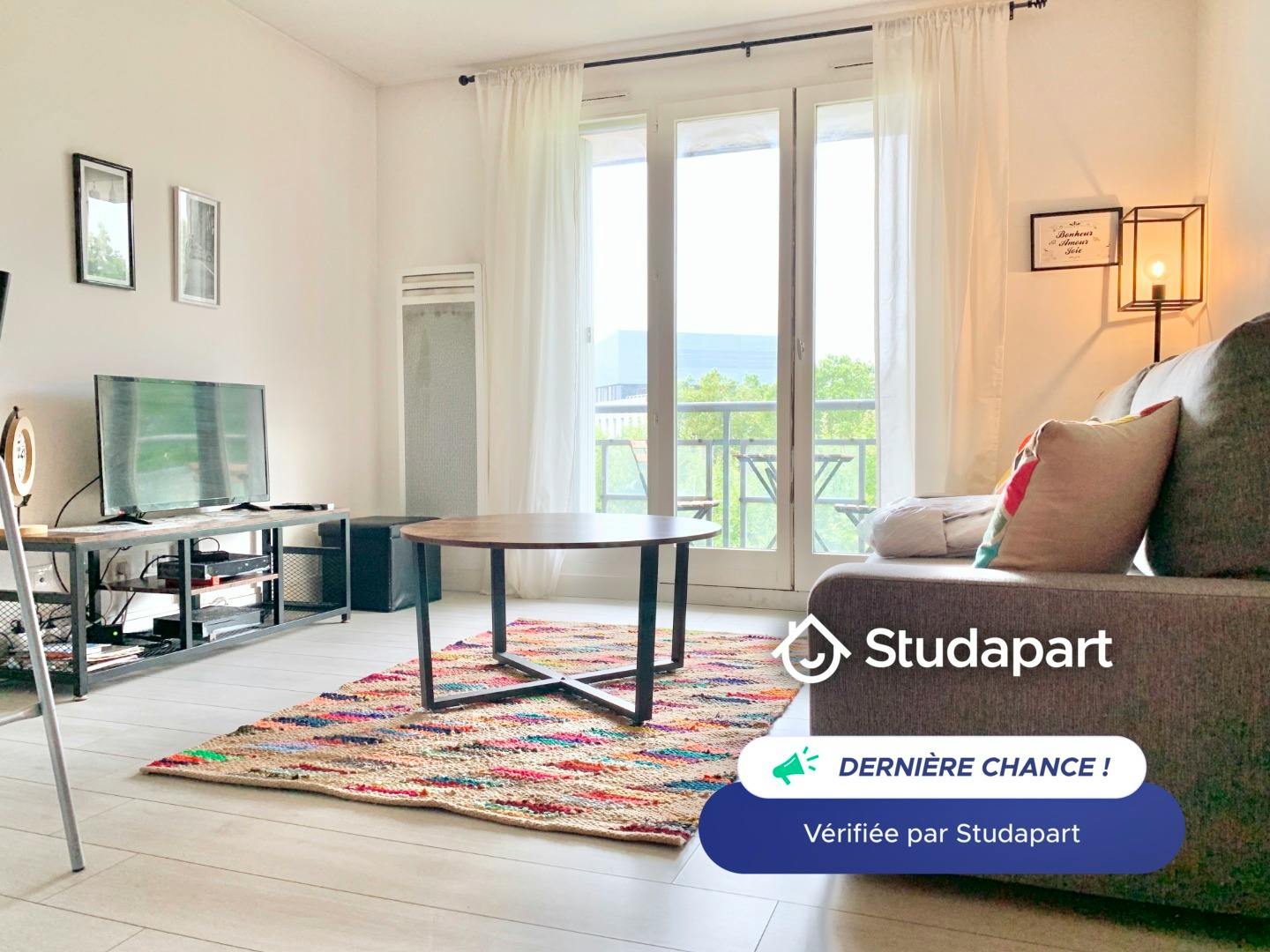 Apartment for rent for €924 per month in Grenoble, Rue Félix Esclangon