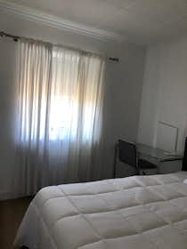 Приватна кімната за оренду для 330 EUR на місяць у Alicante, Carrer Algol