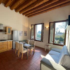 Квартира сдается в аренду за 1 700 € в месяц в Pernumia, Via Trinità
