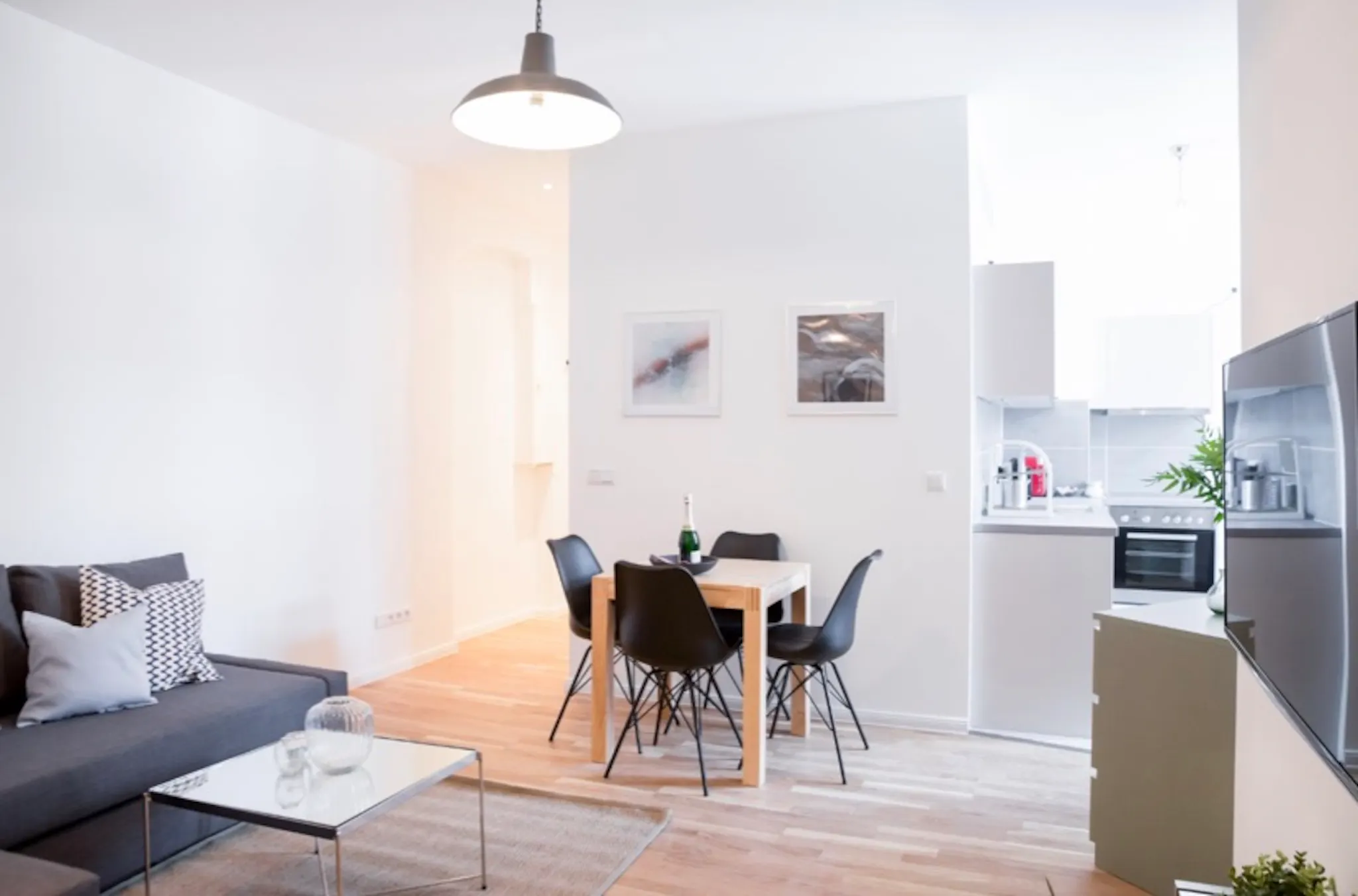 Helmholtzstraße, Berlin preview